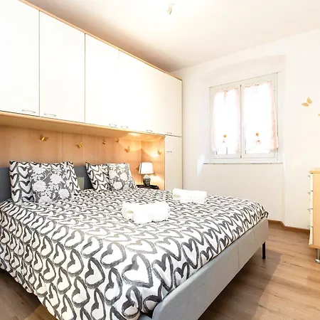 15 Min Centro E Stazione Ferroviaria Apartment Genoa